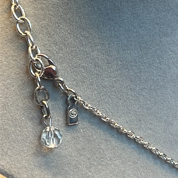 SWAROVSKI 🦢 CRYSTAL CLUSTER BALL VINTAHE NECKLACE - Picture 3 of 10